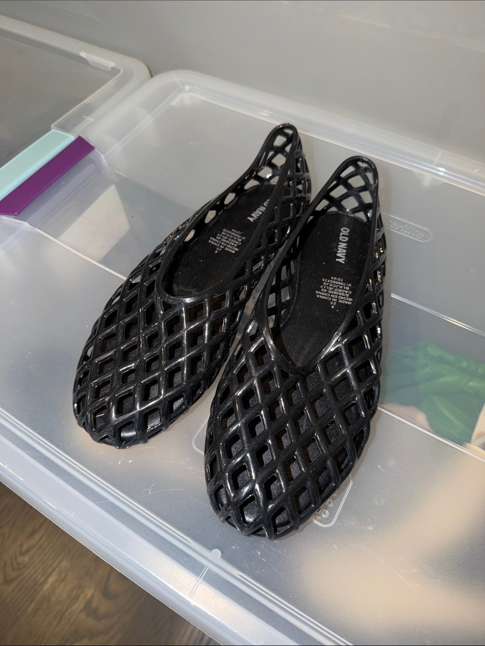 Old Navy Black Lattice Jelly Slip-On Flats - Women